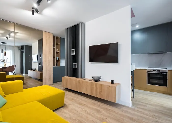 Golden Grove I 1 Bedroom Apartment Near Romexpo